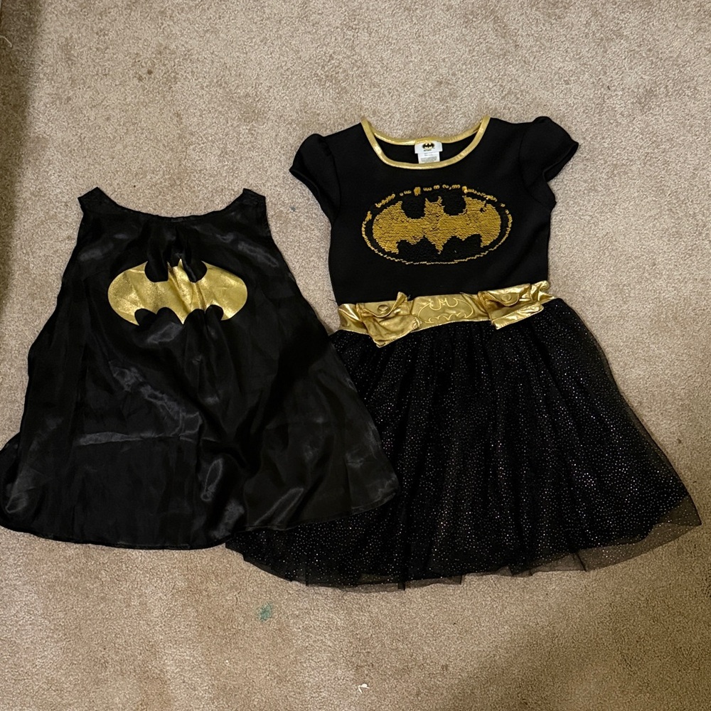 Girls 7/8 Batgirl costume with detachable cape